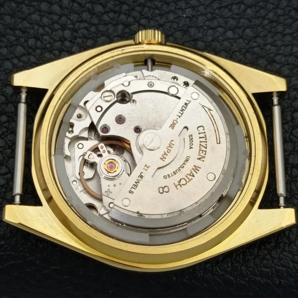 Vintage 1984 Citizen Automatic Mens Gold Watch W/daydate & Red accents